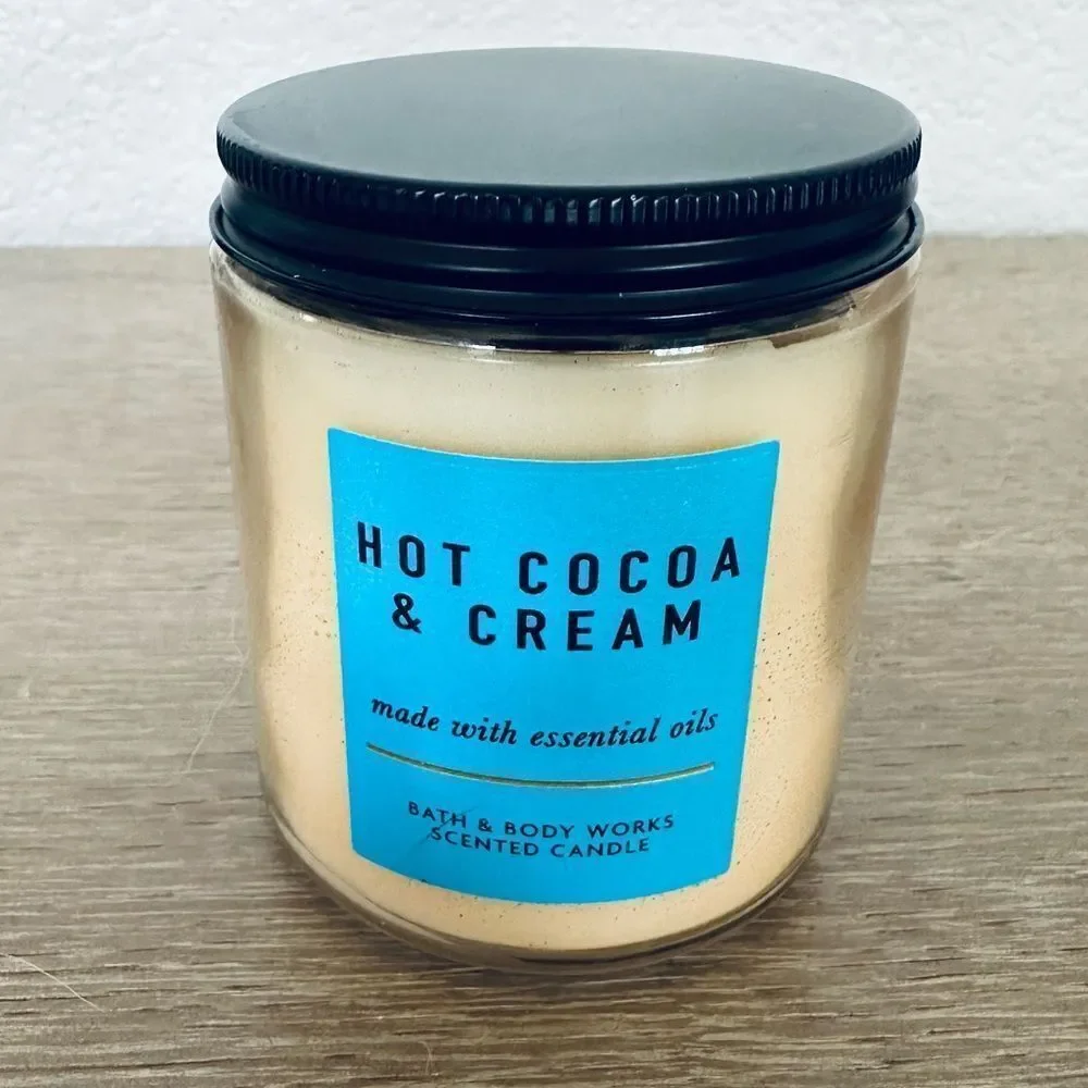 Bath & Body Works Hot Cocoa & Cream Chocolate Jar Candle